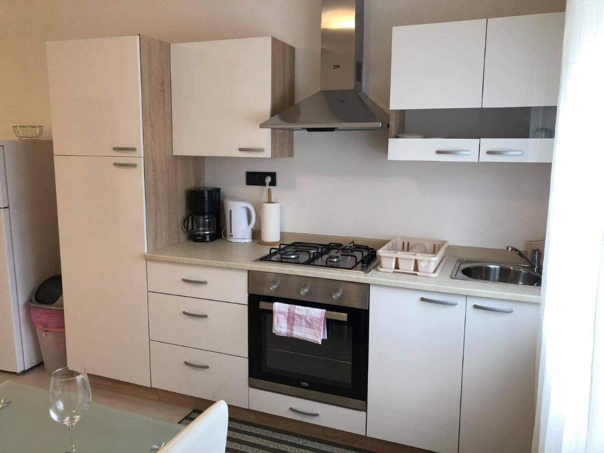 Apartmani Dokic Bale Exterior foto